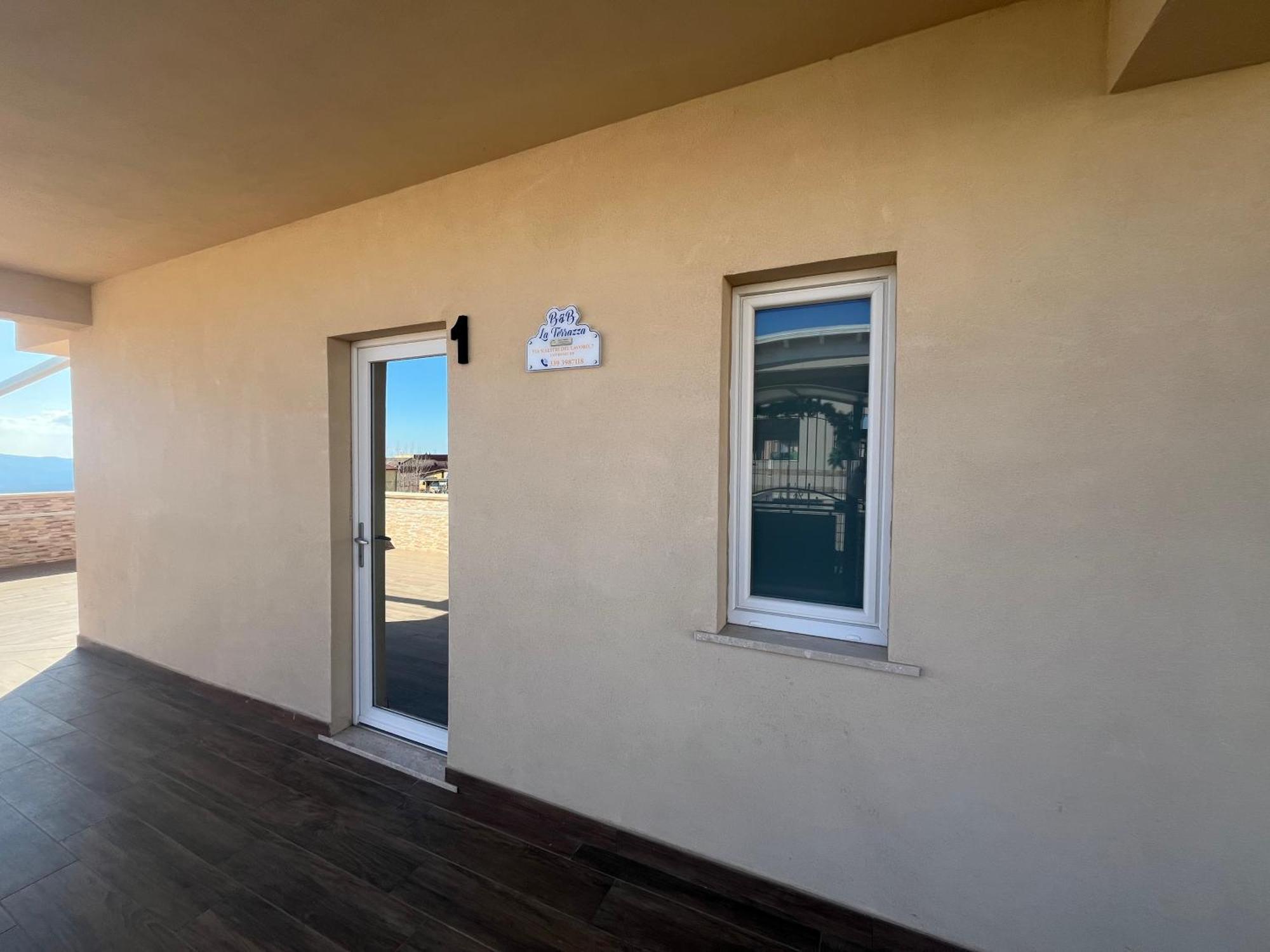 B&B La Terrazza Polifrone Cotronei Bagian luar foto