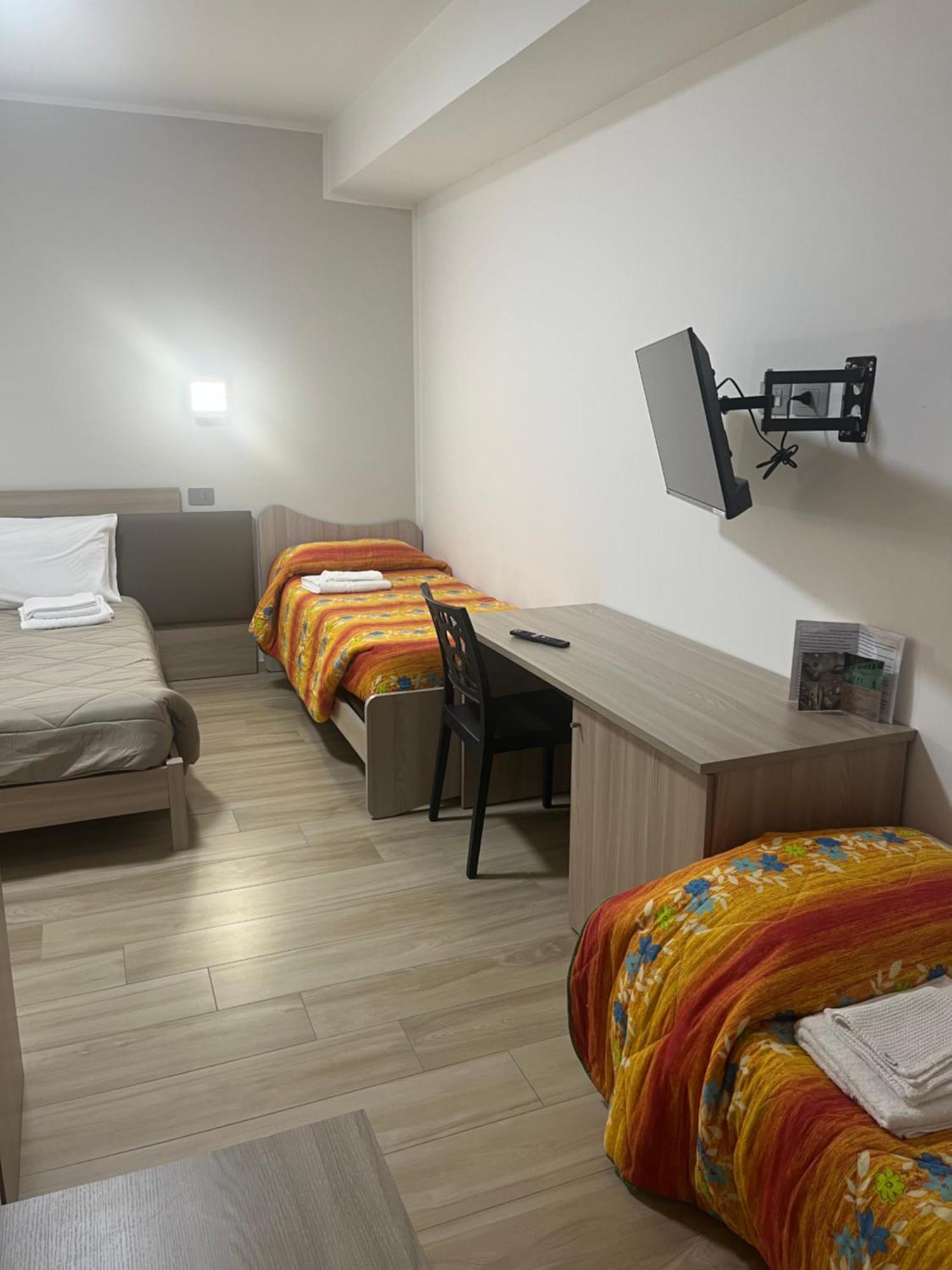 B&B La Terrazza Polifrone Cotronei Bagian luar foto